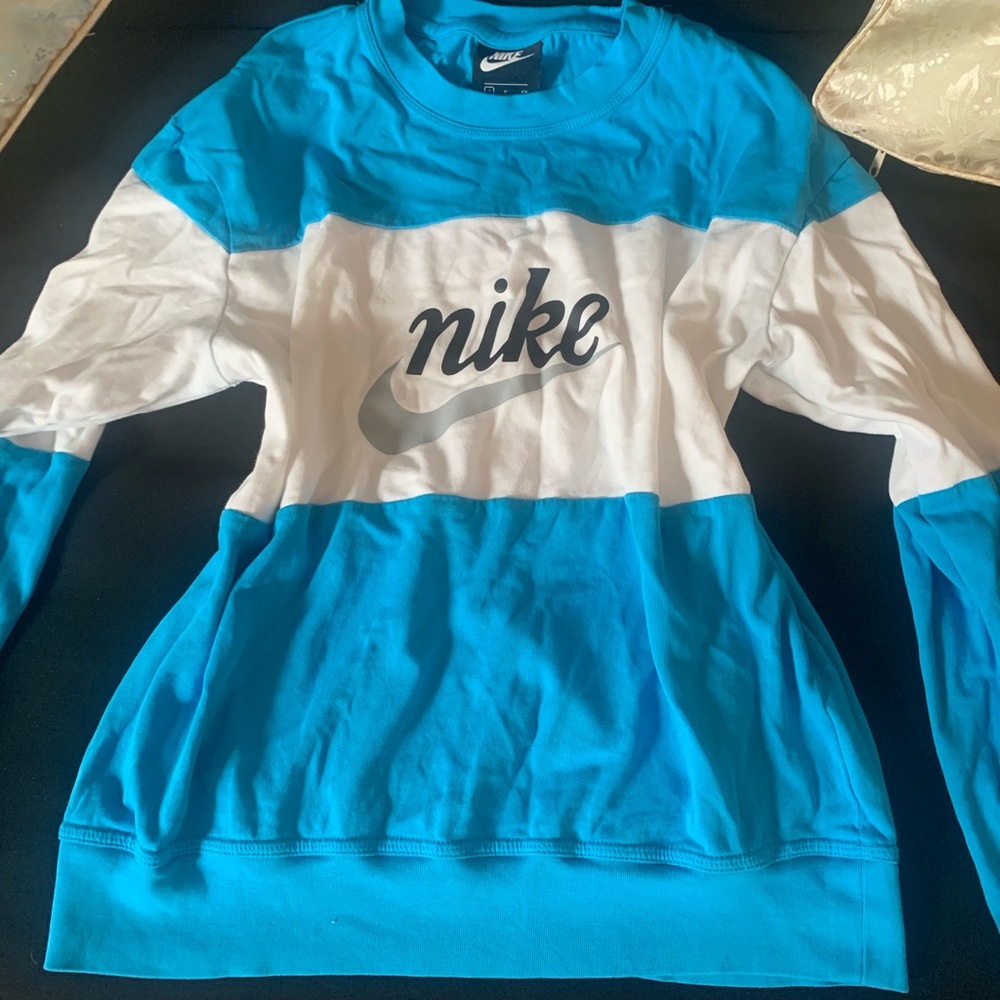 Nike sweater